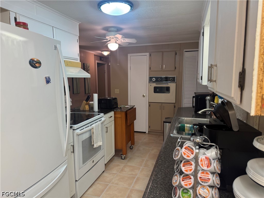 94 Poinsettia Drive Fort Myers FL 33905 2026025656 image8