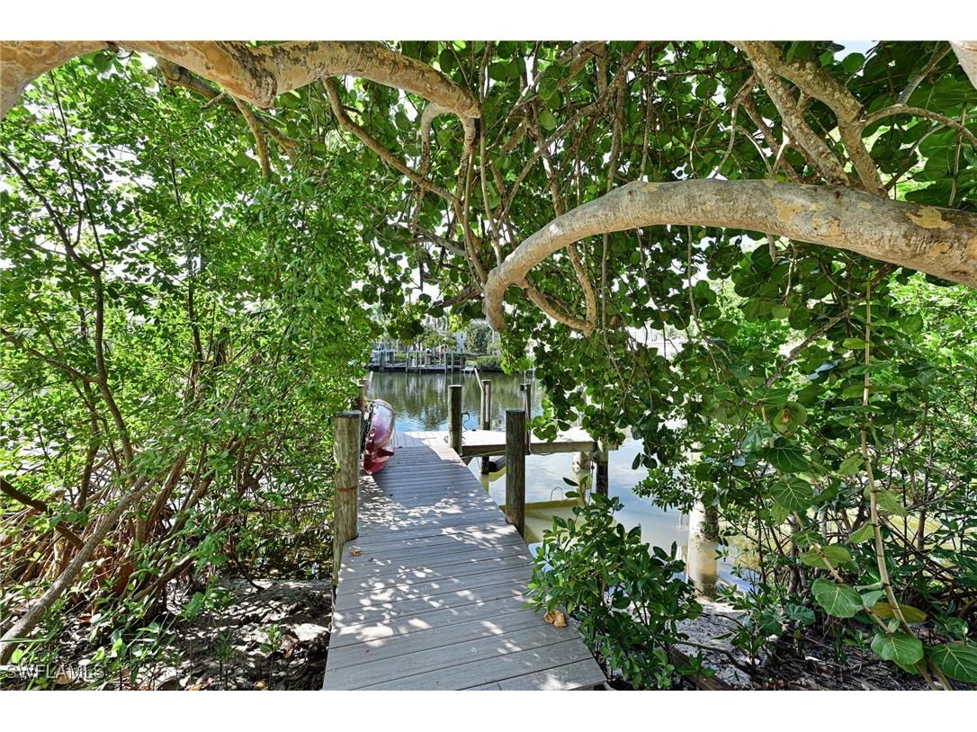 94 Southport Cove Bonita Springs FL 34134 225083248 image8