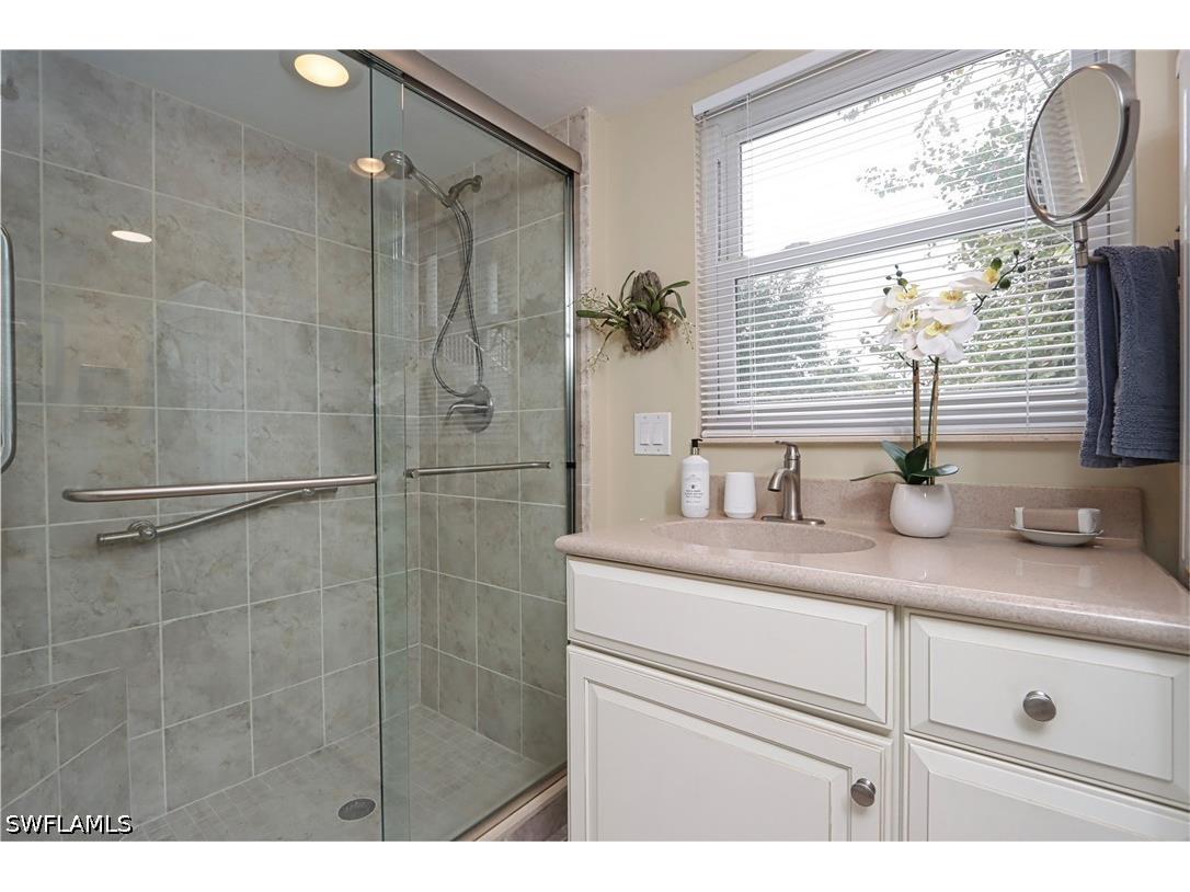 940 3rd Street S #101 Naples FL 34102 226014661 image10