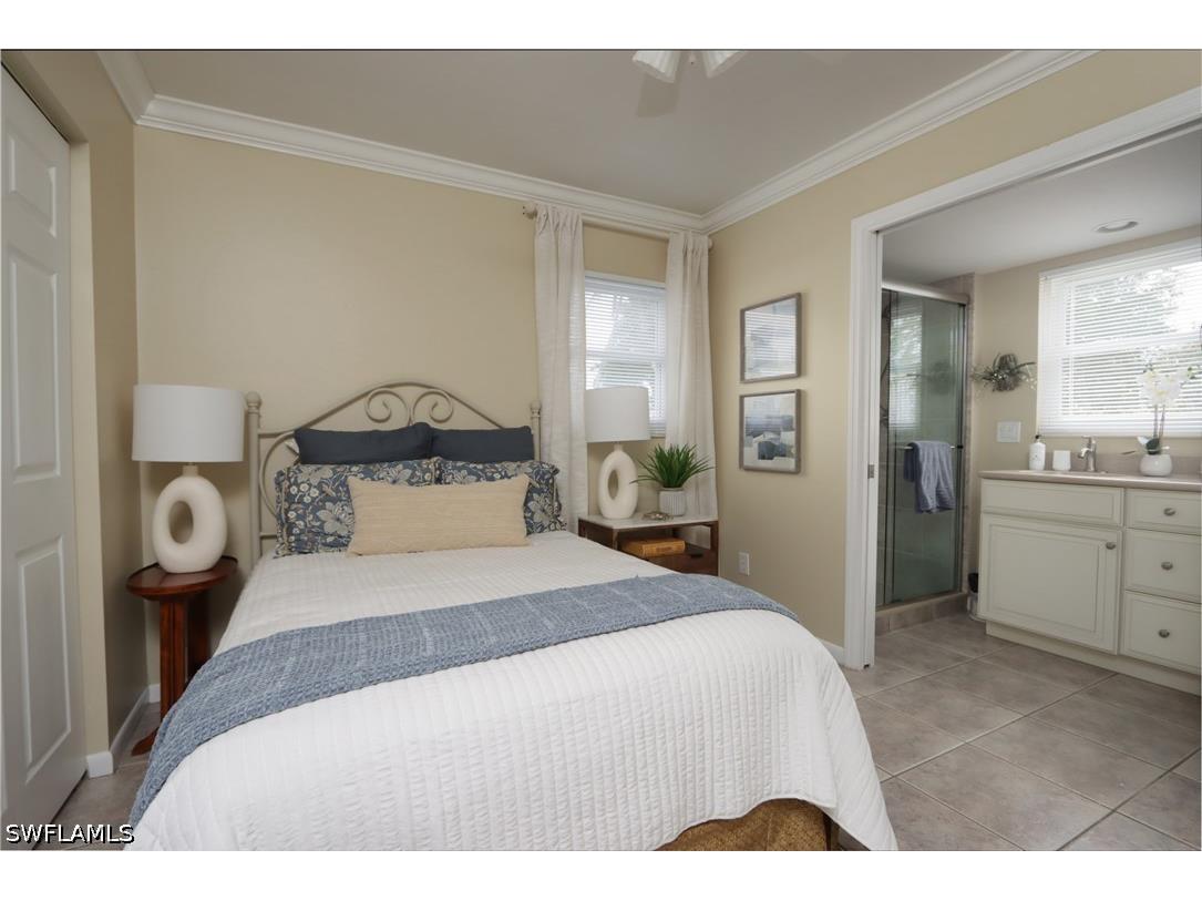 940 3rd Street S #101 Naples FL 34102 226014661 image11