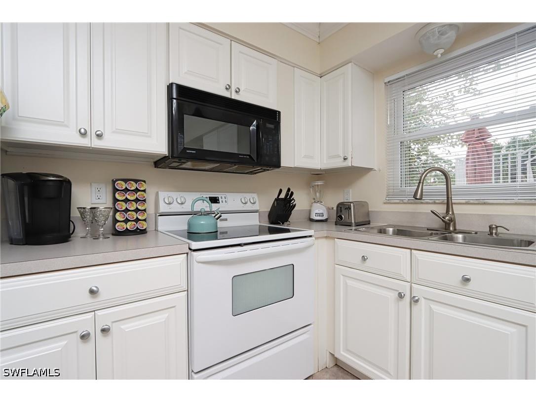 940 3rd Street S #101 Naples FL 34102 226014661 image5