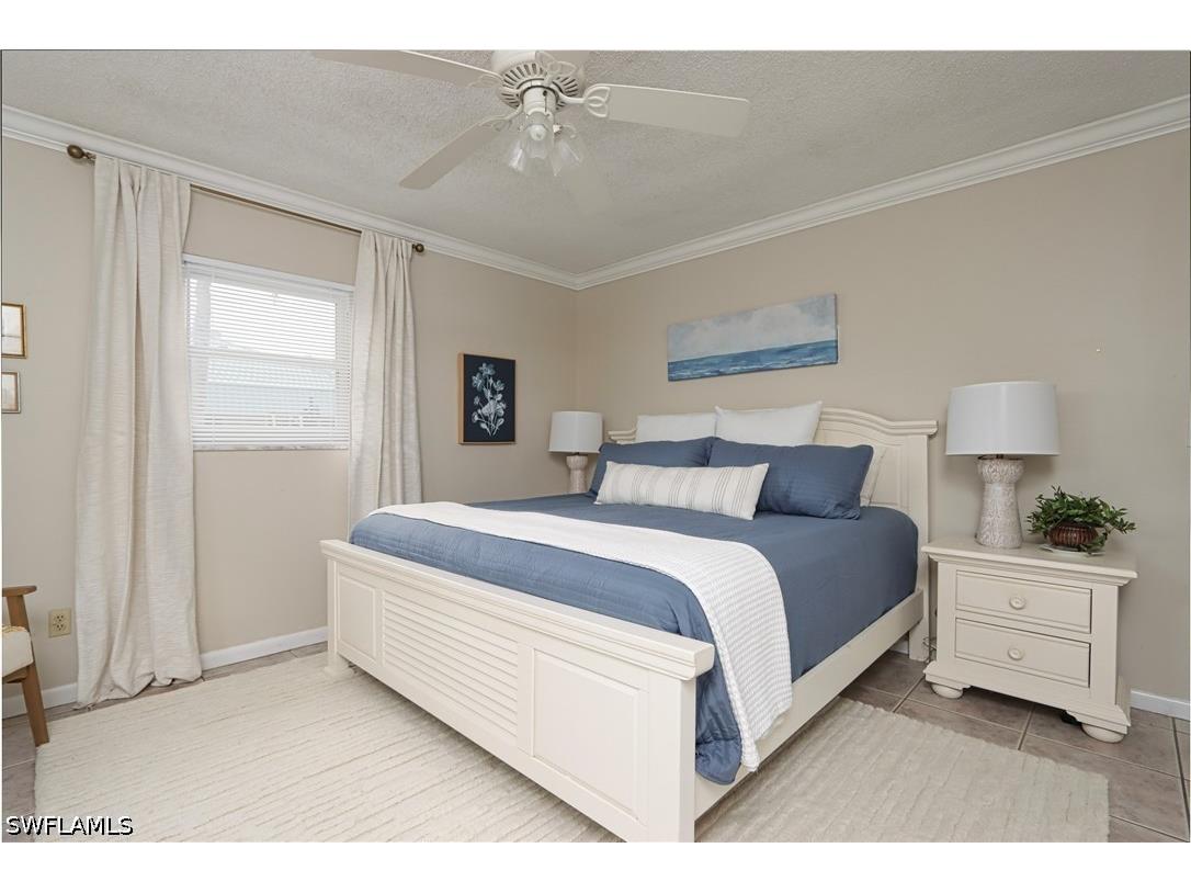 940 3rd Street S #101 Naples FL 34102 226014661 image8