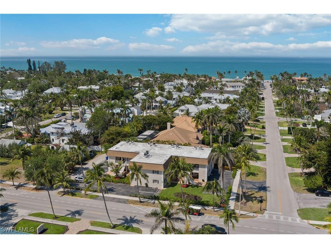 940 3rd Street S #103 Naples FL 34102 223026819 image1
