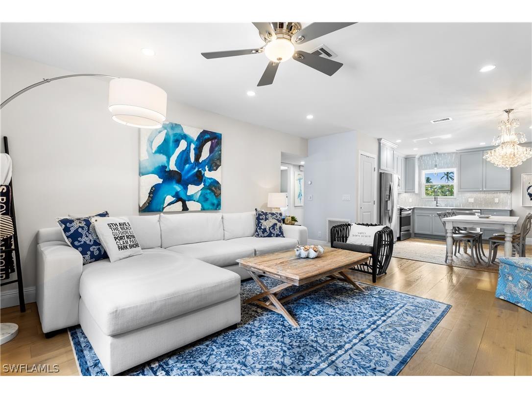 940 3rd Street S #201 Naples FL 34102 226010822 image3