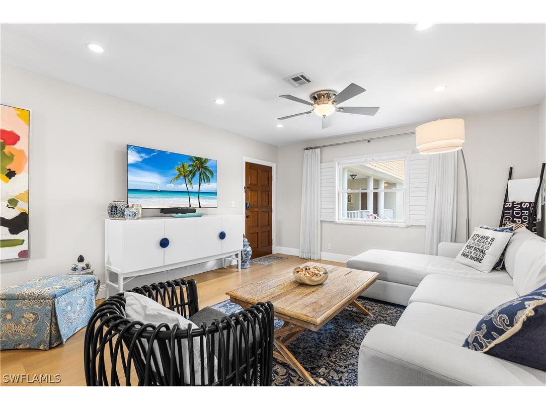 940 3rd Street S #201 Naples FL 34102 226010822 image5