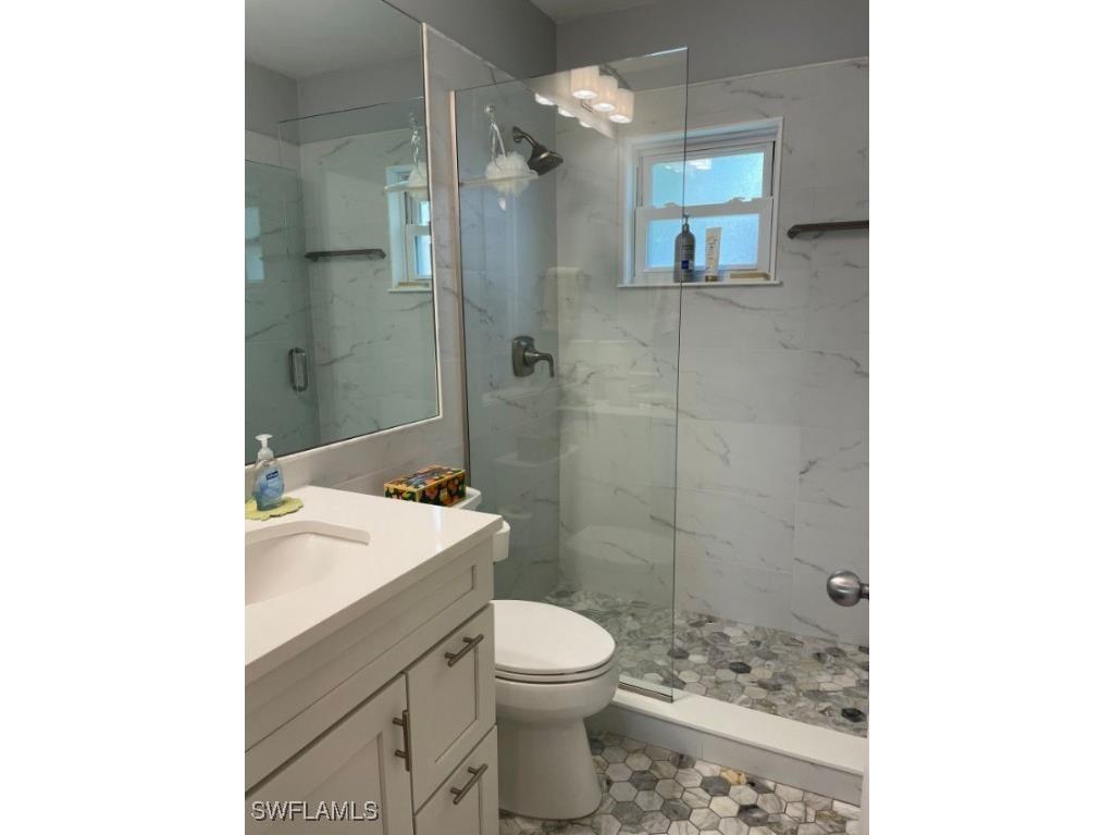 940 3rd Street S #202 Naples FL 34102 225076765 image9