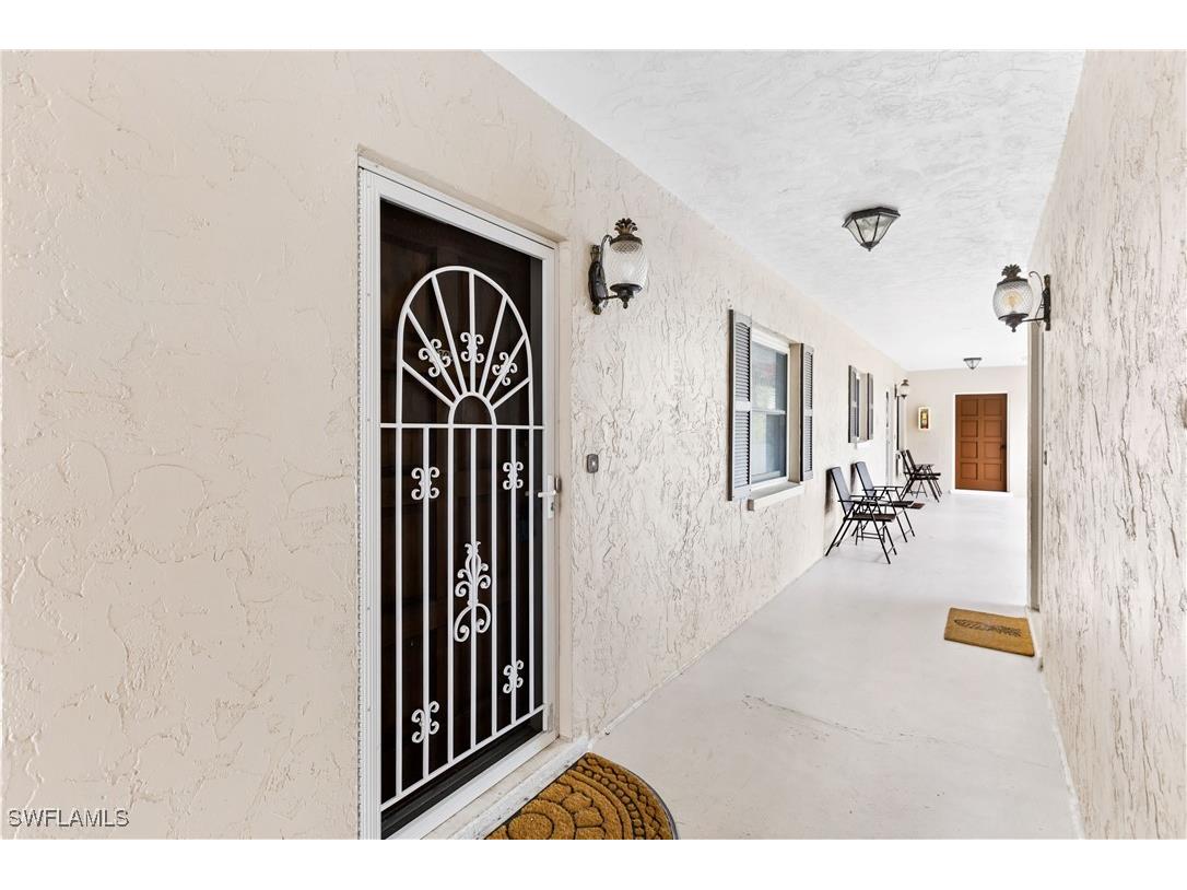 940 3rd Street S #204 Naples FL 34102 225075050 image17