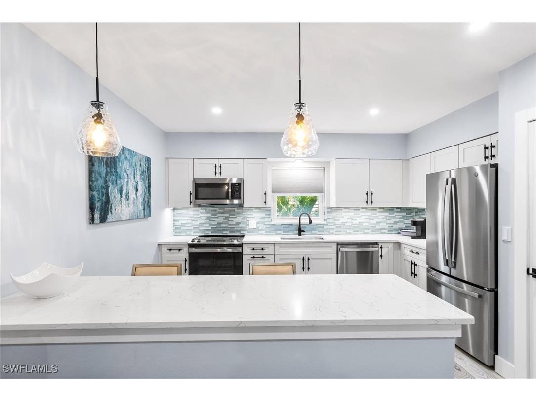 940 3rd Street S #204 Naples FL 34102 225075050 image3