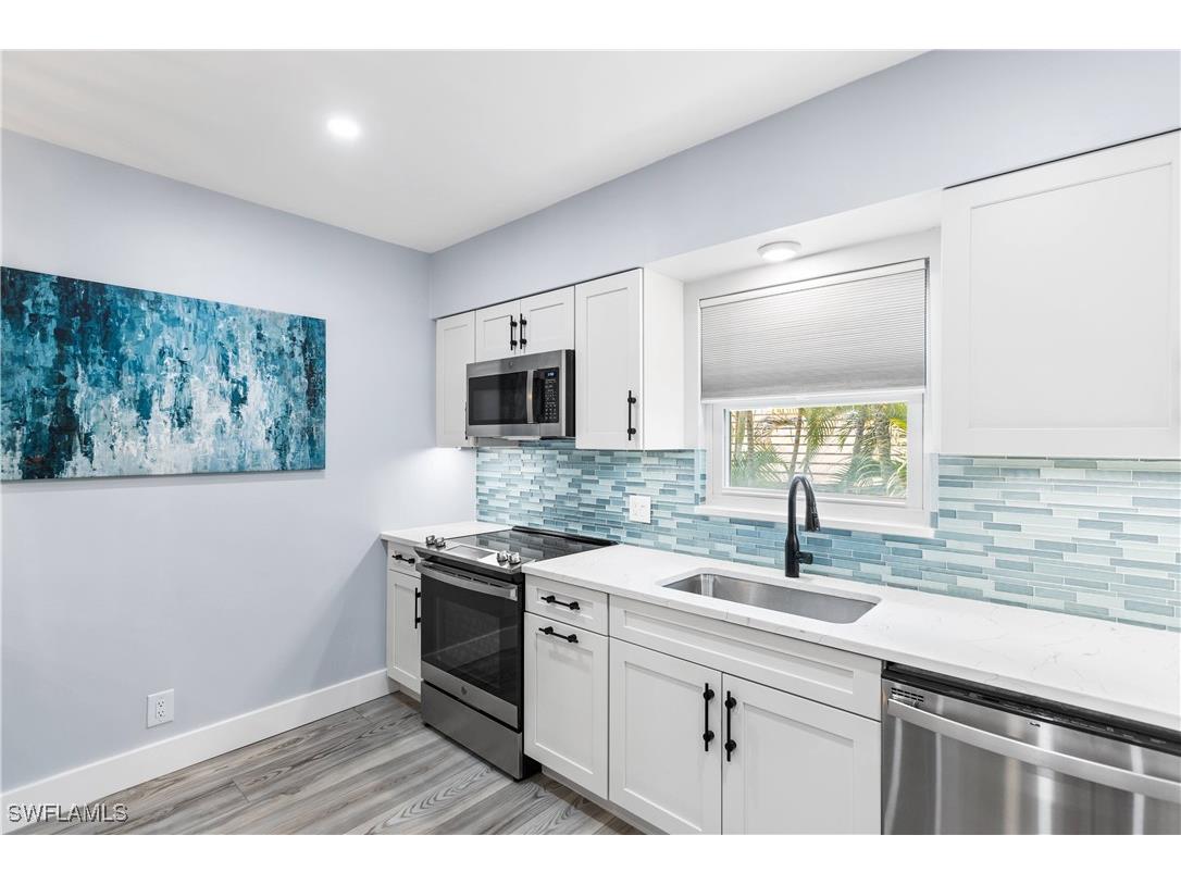 940 3rd Street S #204 Naples FL 34102 225075050 image5