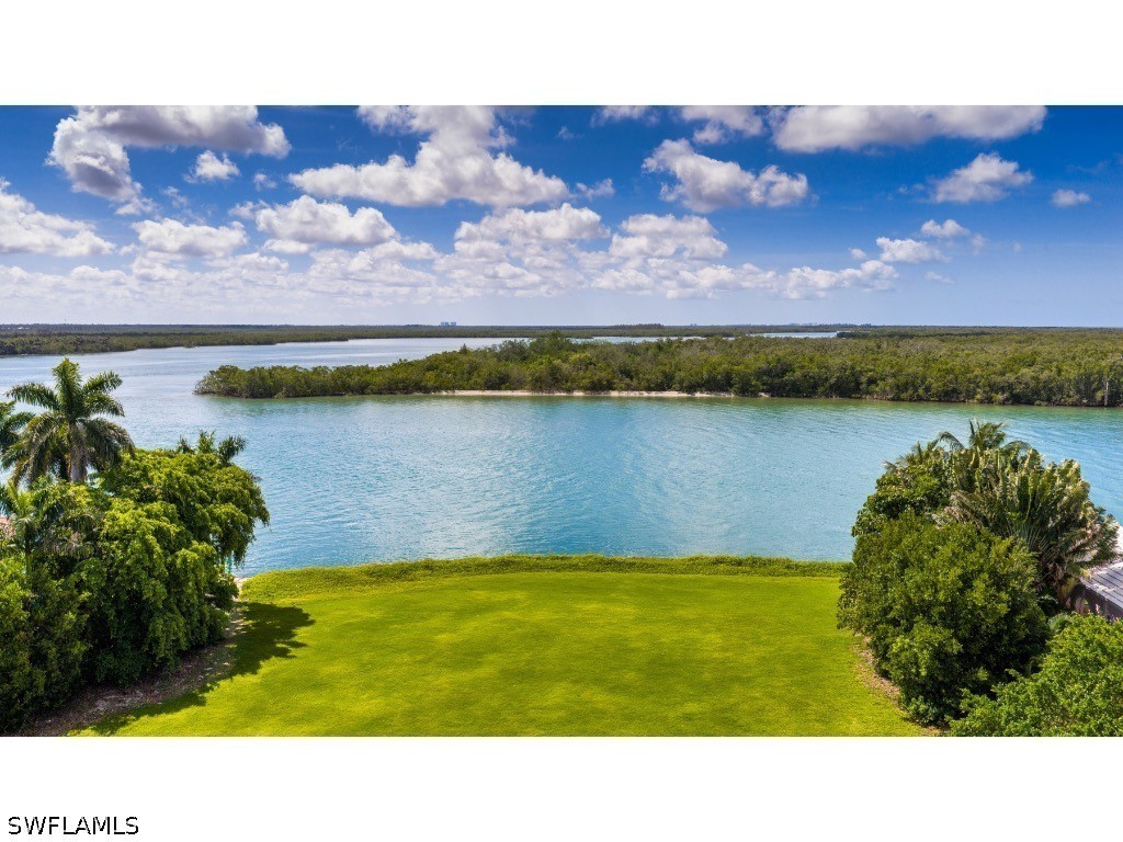940 Admiralty Parade E Naples FL 34102 226018566 image2