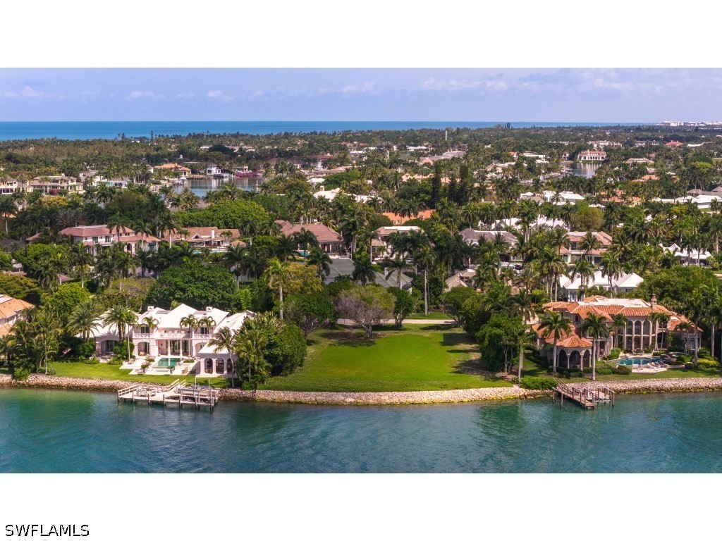 940 Admiralty Parade E Naples FL 34102 226018566 image7
