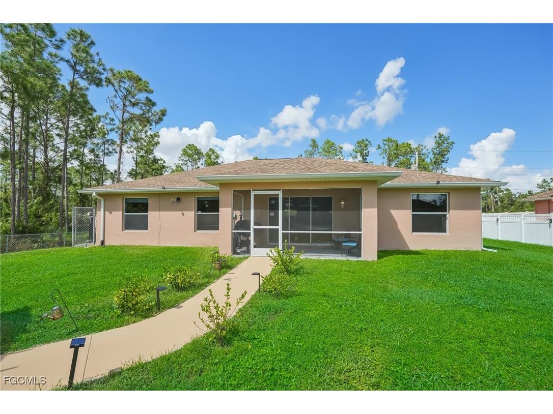 940 Belmont Street E Lehigh Acres FL 33974 2026005963 image4