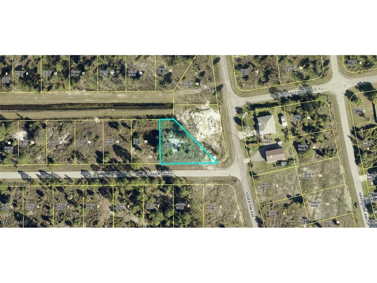 940 Chadwick Street Lehigh Acres FL 33974 225027612 image1