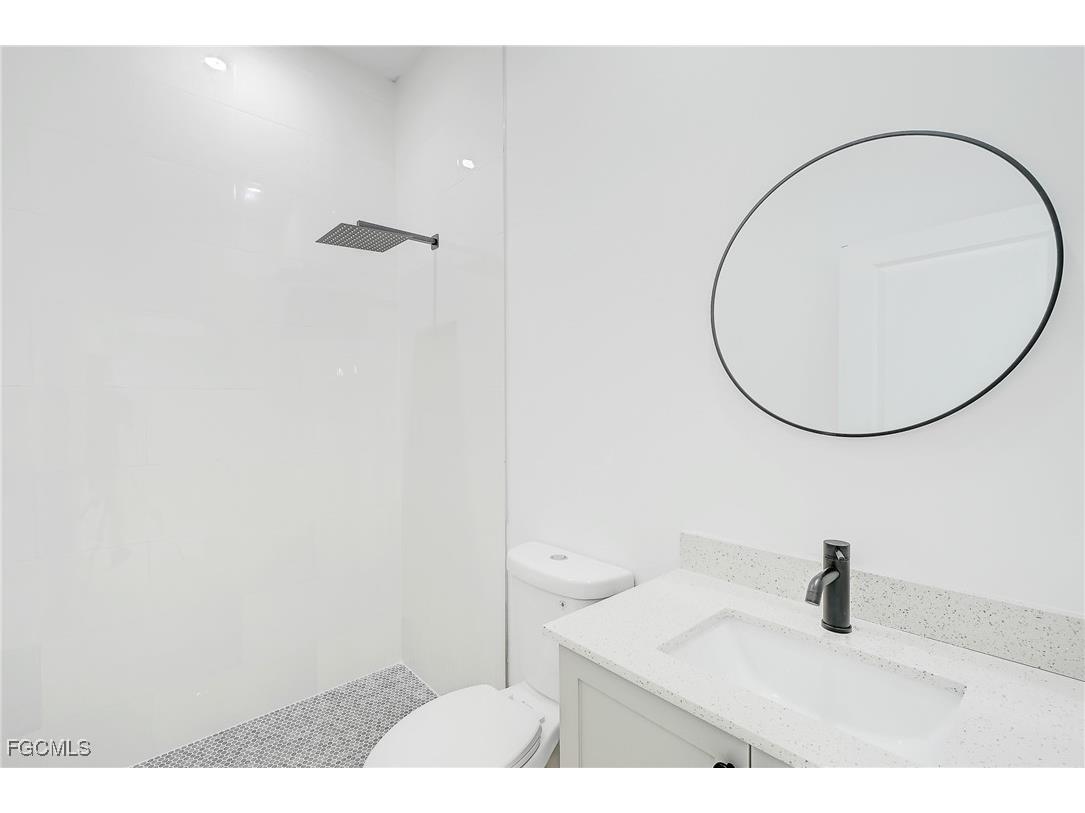 940 Lakeside Drive Lehigh Acres FL 33974 2025007513 image13