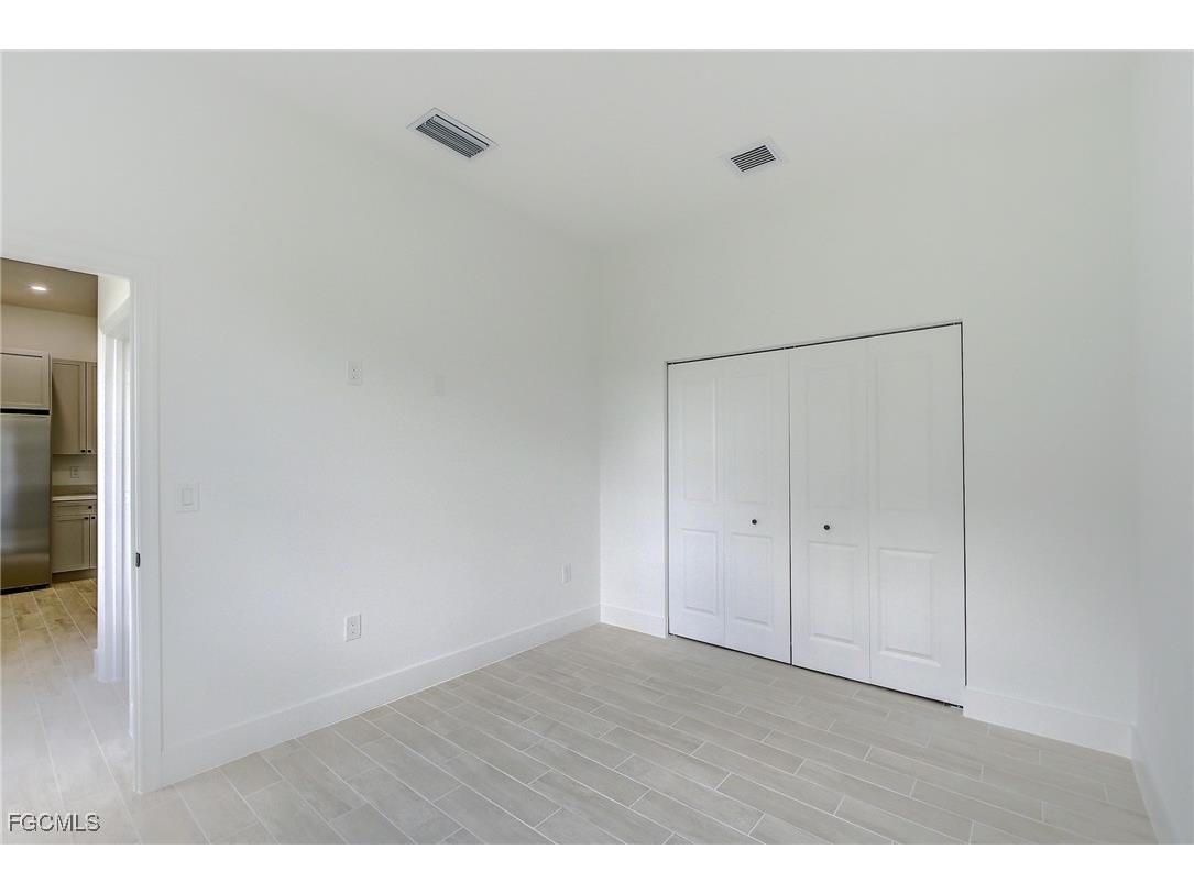 940 Lakeside Drive Lehigh Acres FL 33974 2025007513 image14