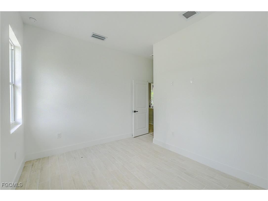 940 Lakeside Drive Lehigh Acres FL 33974 2025007513 image20