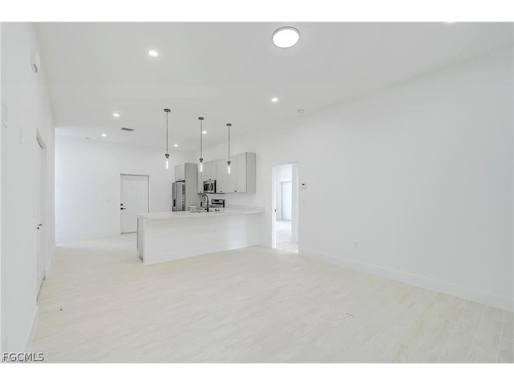 940 Lakeside Drive Lehigh Acres FL 33974 2026011940 image6
