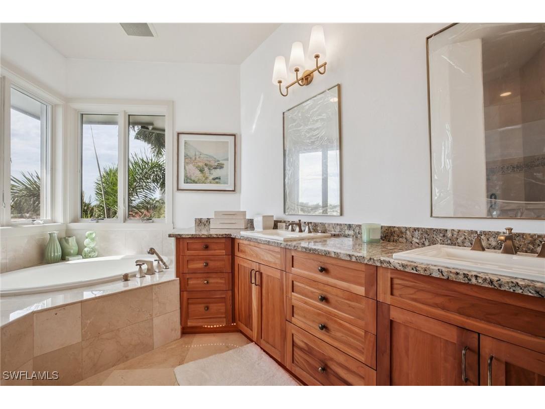 940 Tulip Court Marco Island FL 34145 225080420 image18