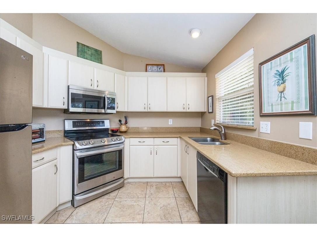 940 Woodshire Lane #M1 Naples FL 34105 225079058 image8