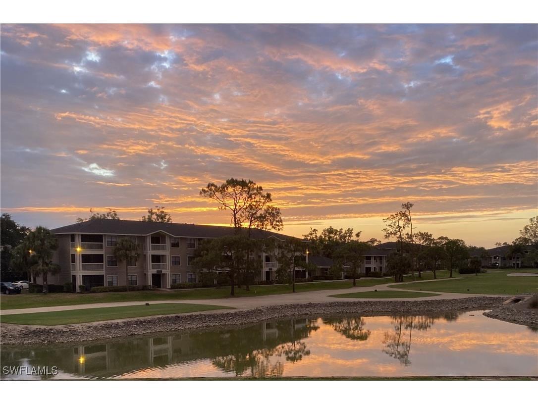 940 Woodshire Lane #M10 Naples FL 34105 225076864 image1