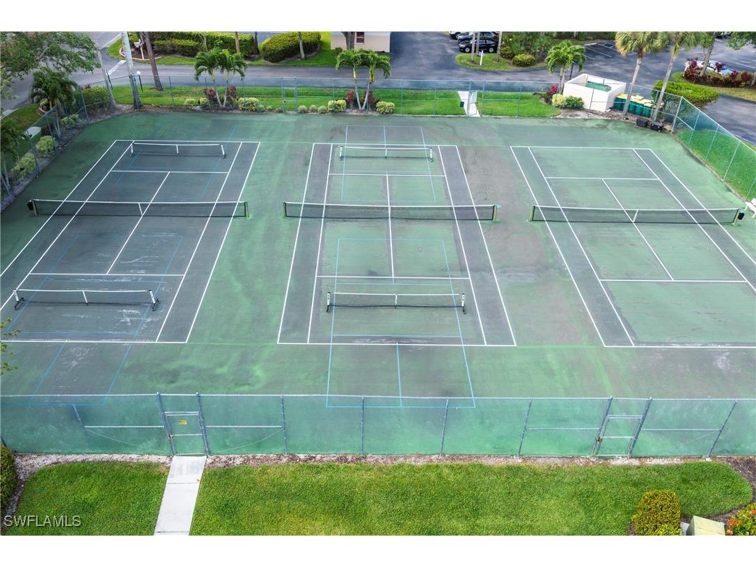 940 Woodshire Lane #M10 Naples FL 34105 225076864 image23