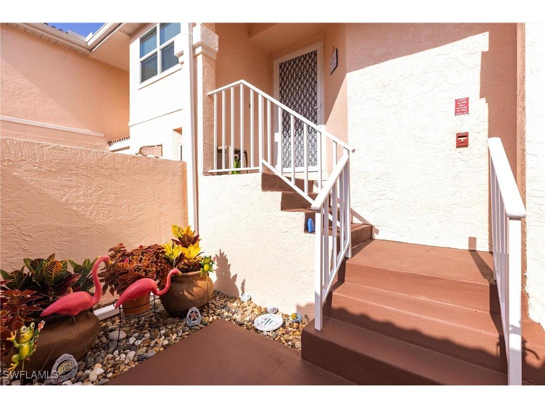 940 Woodshire Lane #M10 Naples FL 34105 225076864 image26