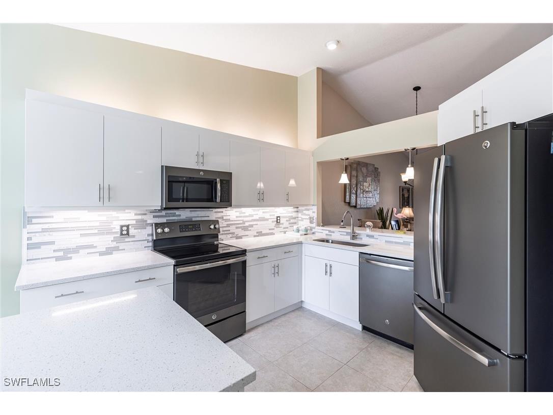 940 Woodshire Lane #M10 Naples FL 34105 225076864 image4