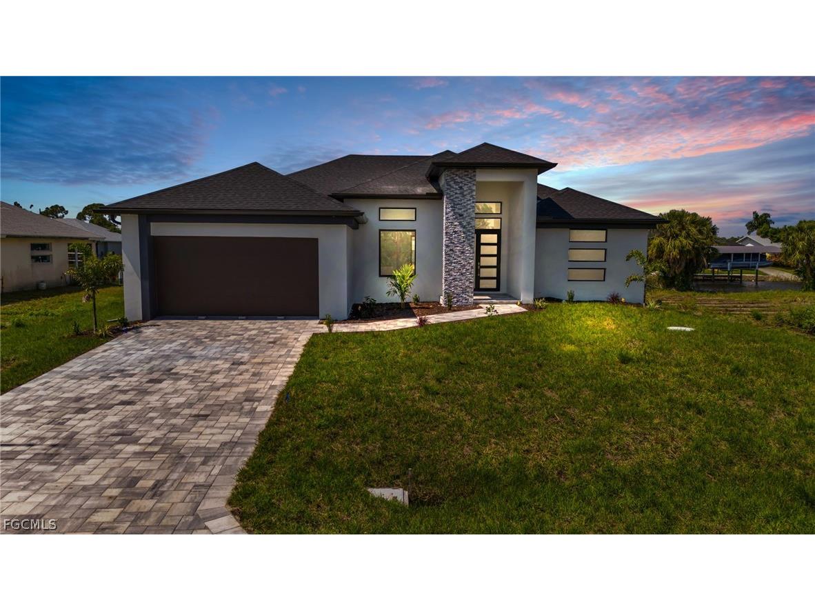 9402 Arrid Circle Port Charlotte FL 33981 2026010542 image1