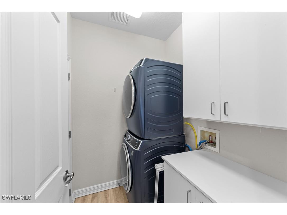 9402 La Bianco Street Estero FL 33967 226005105 image5