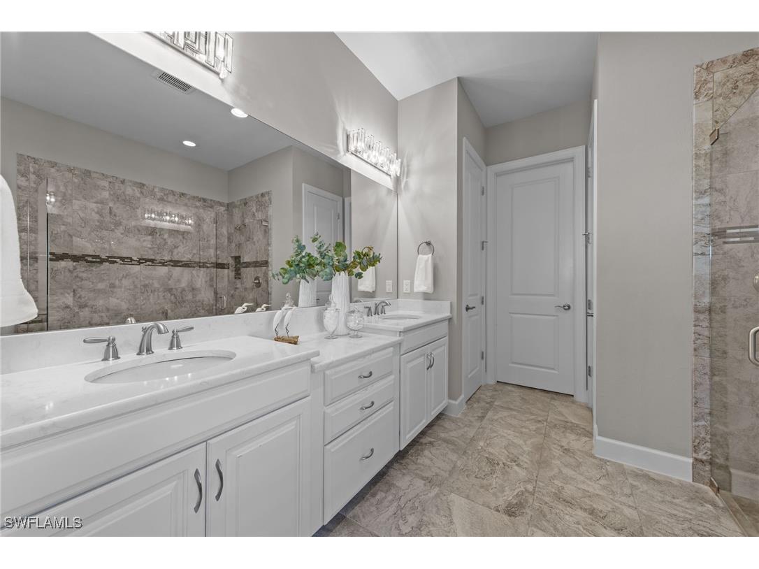 9404 Montelanico Loop Naples FL 34119 225074767 image20