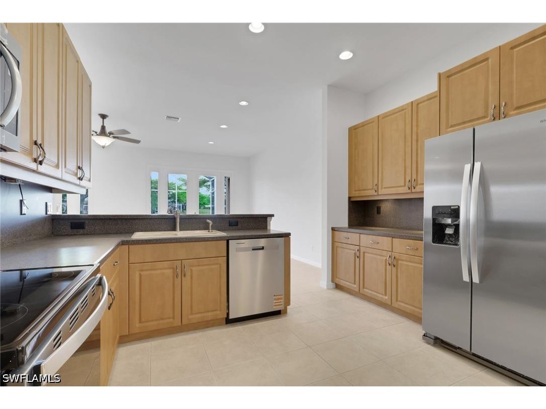 9404 Springview Loop Estero FL 33928 226014013 image10