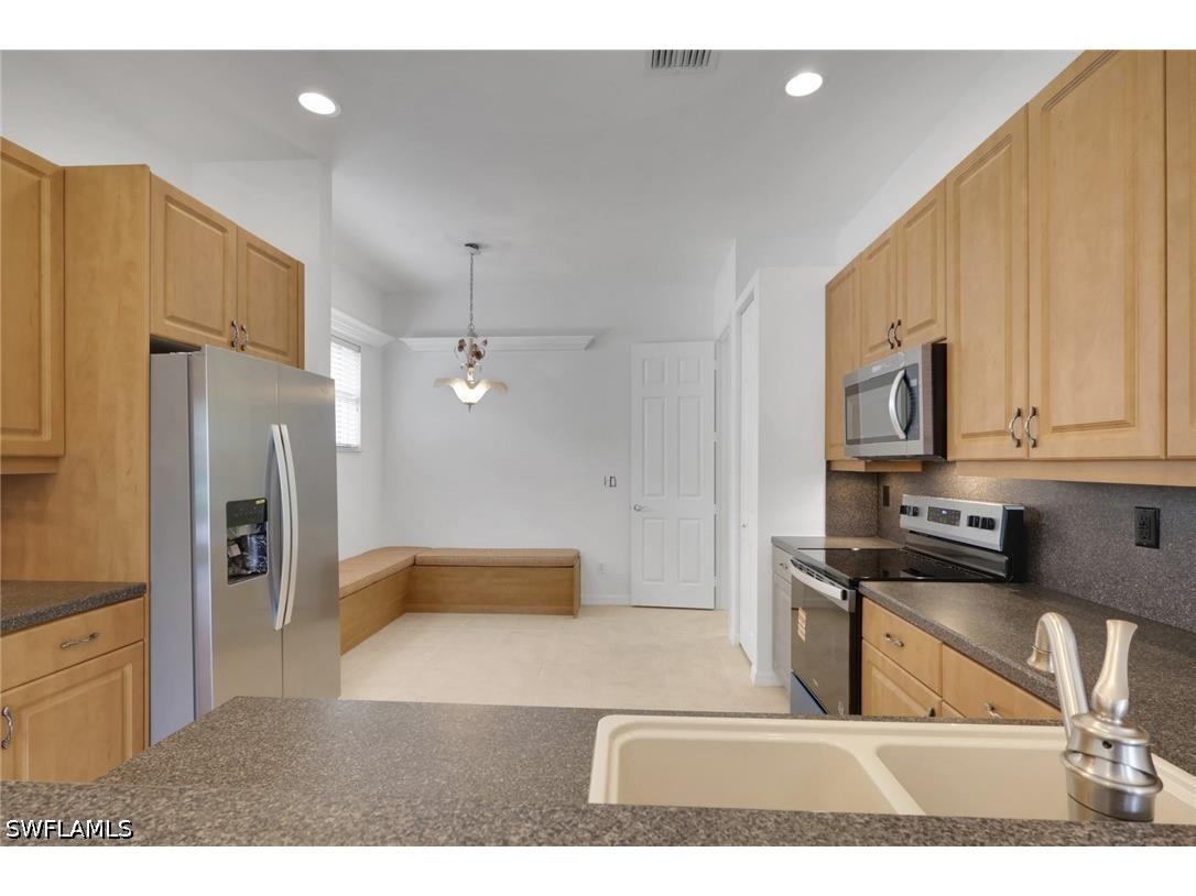 9404 Springview Loop Estero FL 33928 226014013 image8