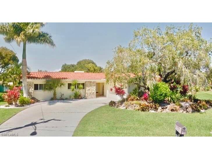 941 Dolphin Drive Cape Coral FL 33904 223016904 image1
