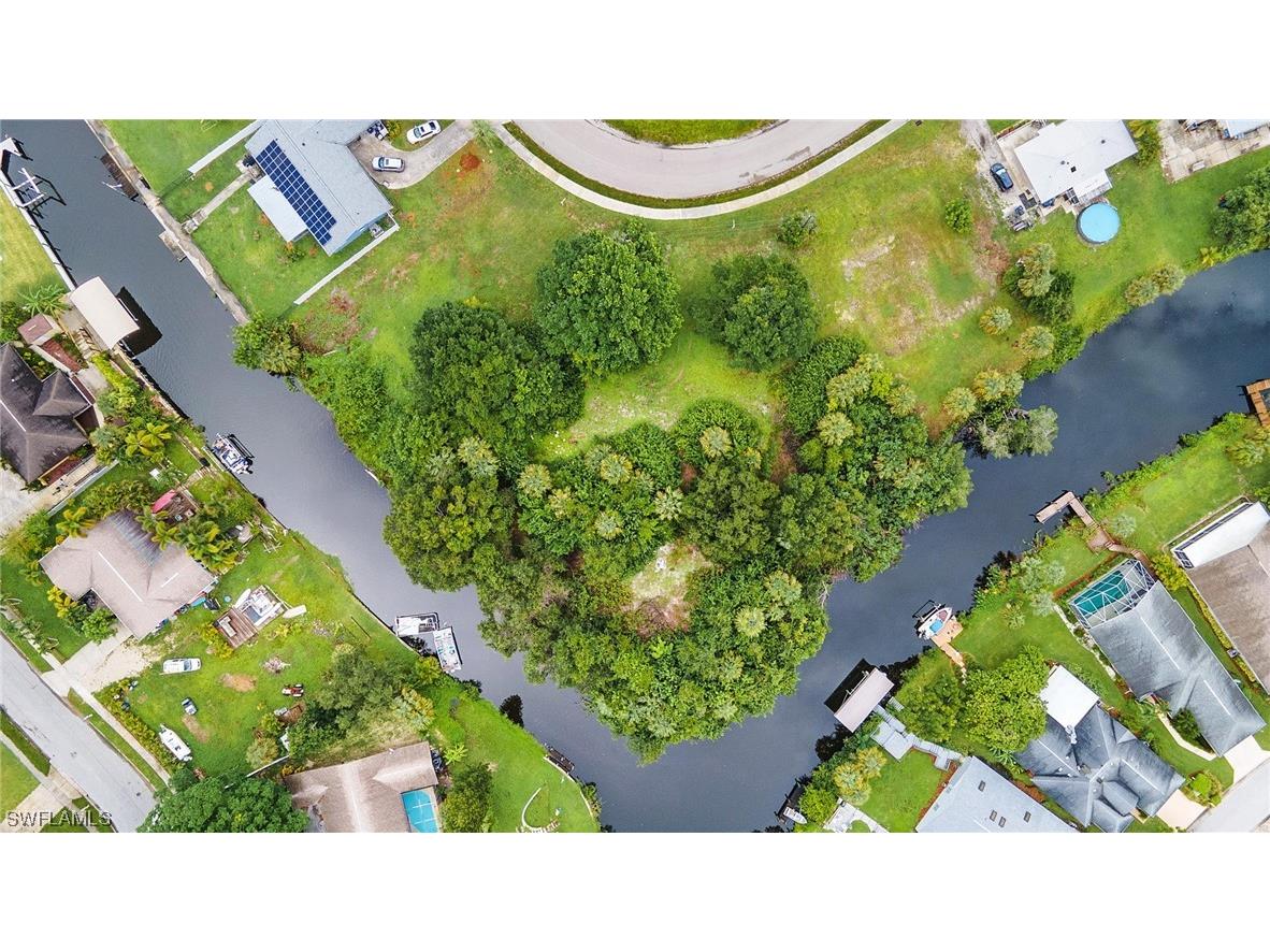 941 Iris Drive North Fort Myers FL 33903 224009747 image1