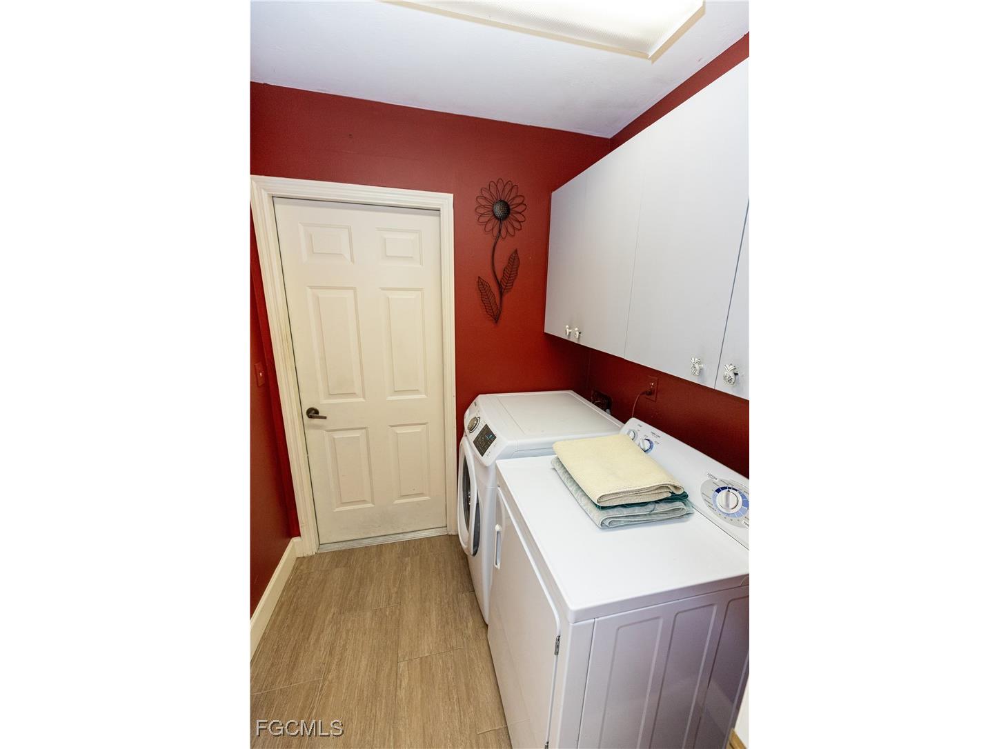 9411 Old Hickory Circle Fort Myers FL 33912 2025019443 image21