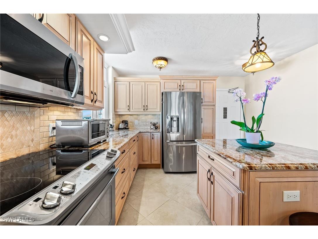 9415 Gulf Shore Drive #302 Naples FL 34108 225059773 image10