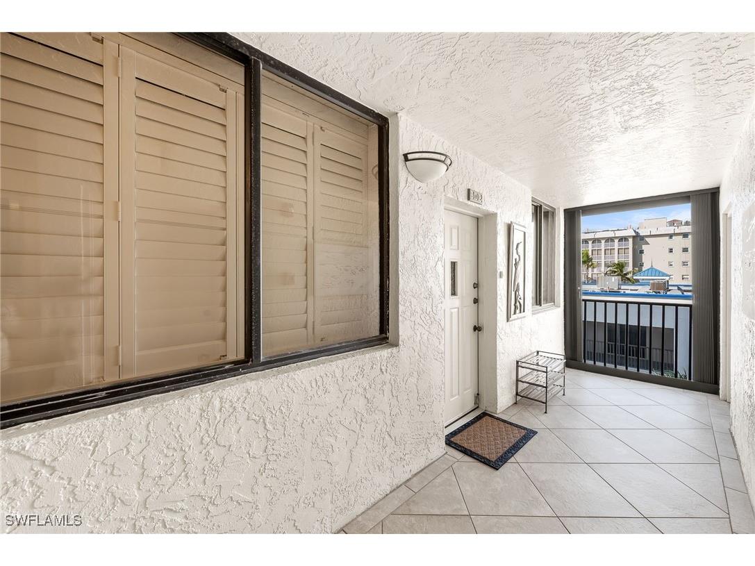 9415 Gulf Shore Drive #302 Naples FL 34108 225059773 image19