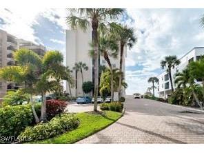 9415 Gulf Shore Drive #302 Naples FL 34108 225059773 image23