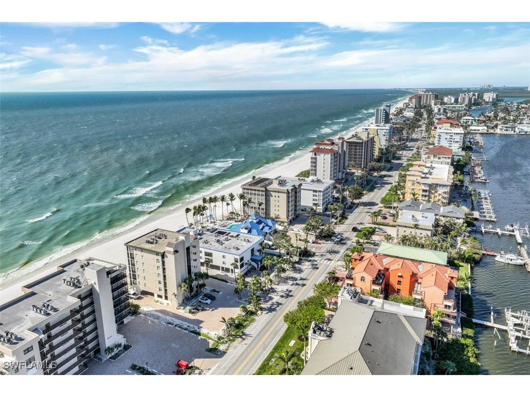 9415 Gulf Shore Drive #302 Naples FL 34108 225059773 image24