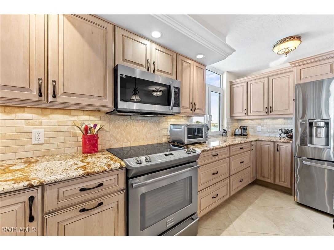 9415 Gulf Shore Drive #302 Naples FL 34108 225059773 image9