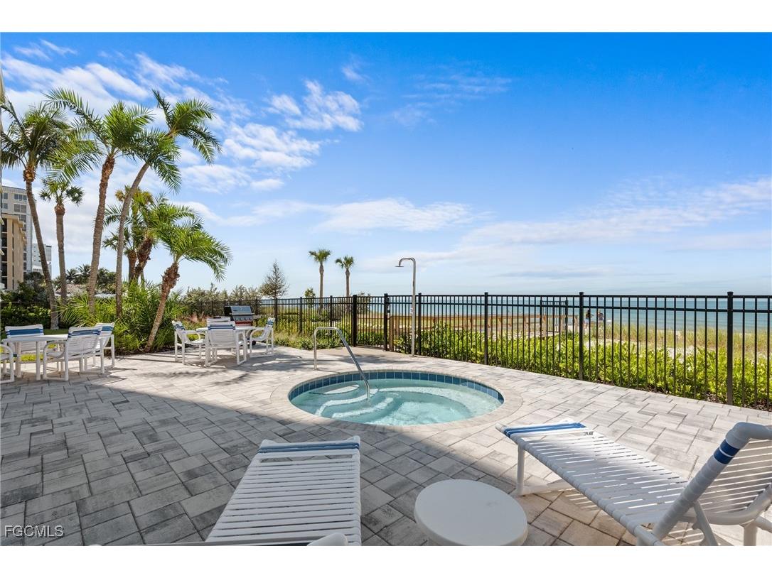 9415 Gulf Shore Drive #501 Naples FL 34108 2025021074 image34