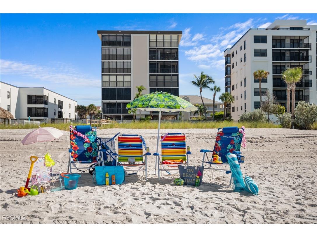 9415 Gulf Shore Drive #501 Naples FL 34108 2025021074 image37