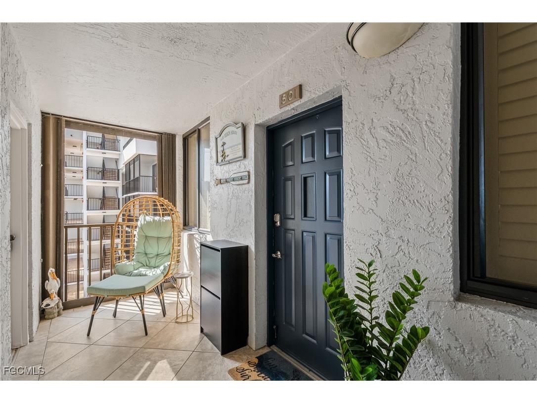 9415 Gulf Shore Drive #501 Naples FL 34108 2025021074 image6