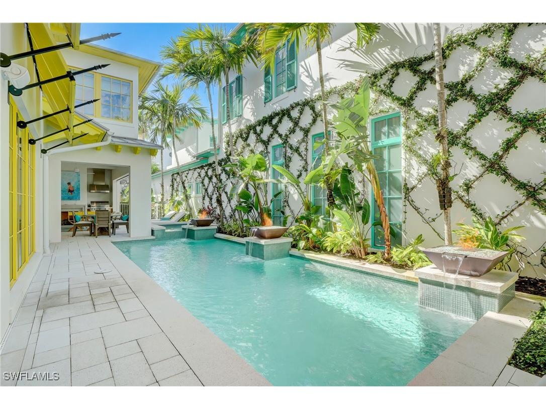 942 9th Avenue S Naples FL 34102 225070615 image4