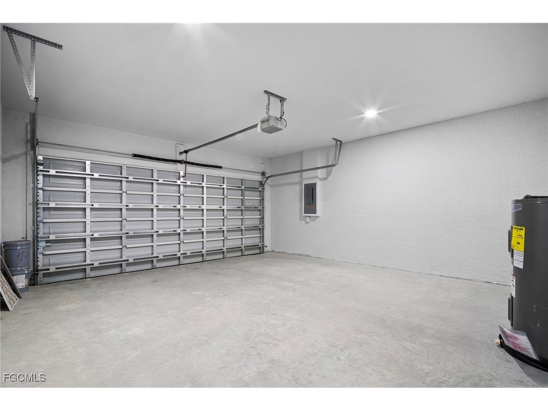 942 Sunrise Boulevard Lehigh Acres FL 33974 2025019943 image17