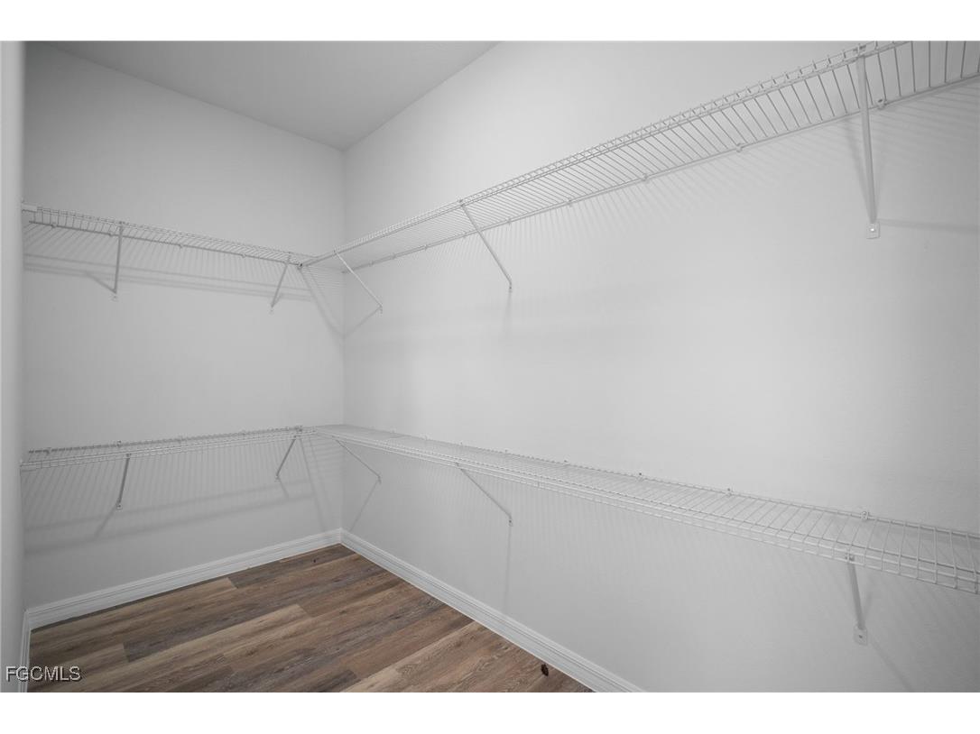 942 Sunrise Boulevard Lehigh Acres FL 33974 2025019943 image23