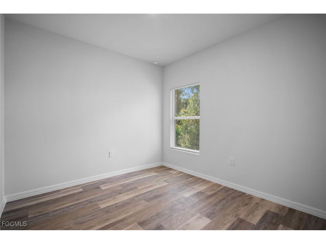 942 Sunrise Boulevard Lehigh Acres FL 33974 2025019943 image30