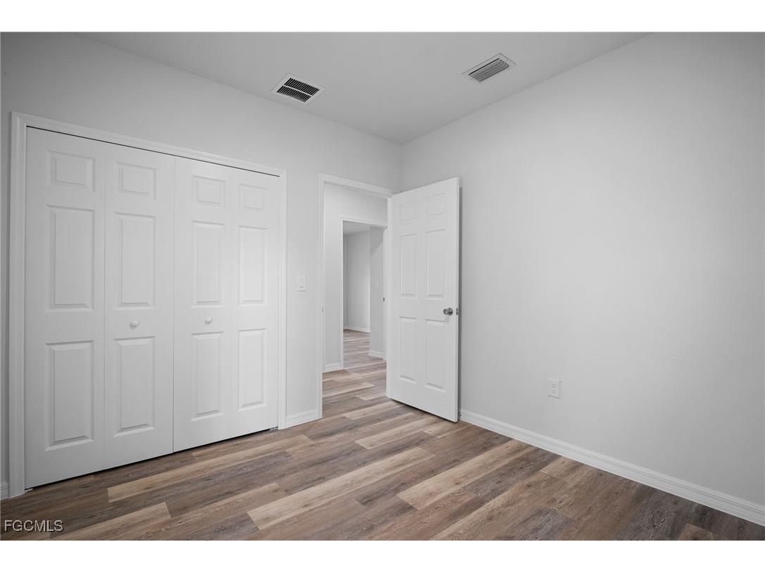 942 Sunrise Boulevard Lehigh Acres FL 33974 2025019943 image31