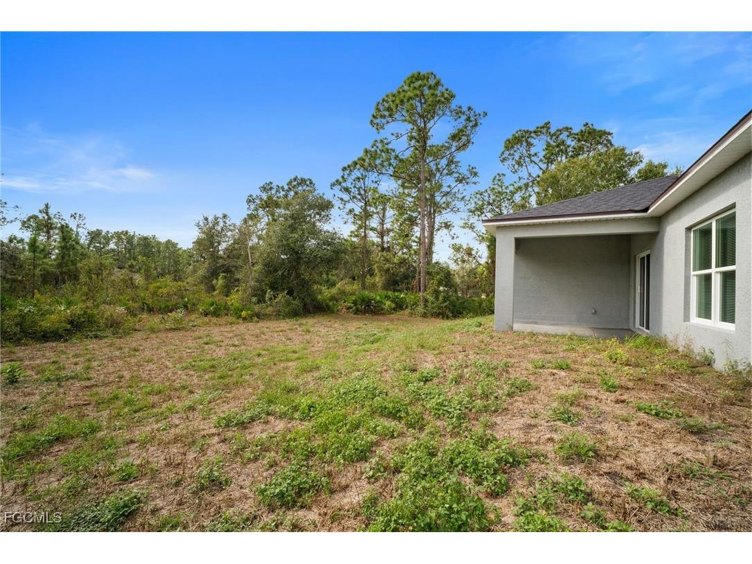 942 Sunrise Boulevard Lehigh Acres FL 33974 2025019943 image35