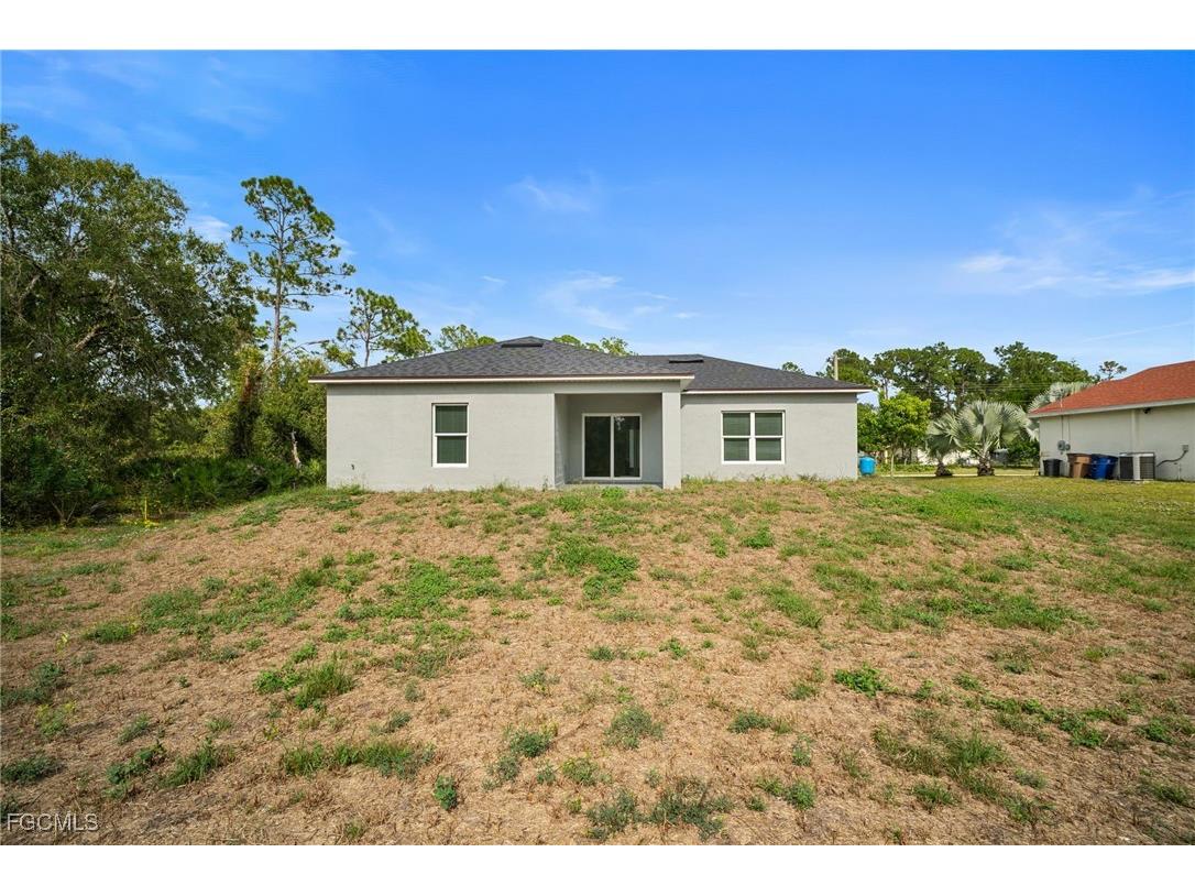 942 Sunrise Boulevard Lehigh Acres FL 33974 2025019943 image37
